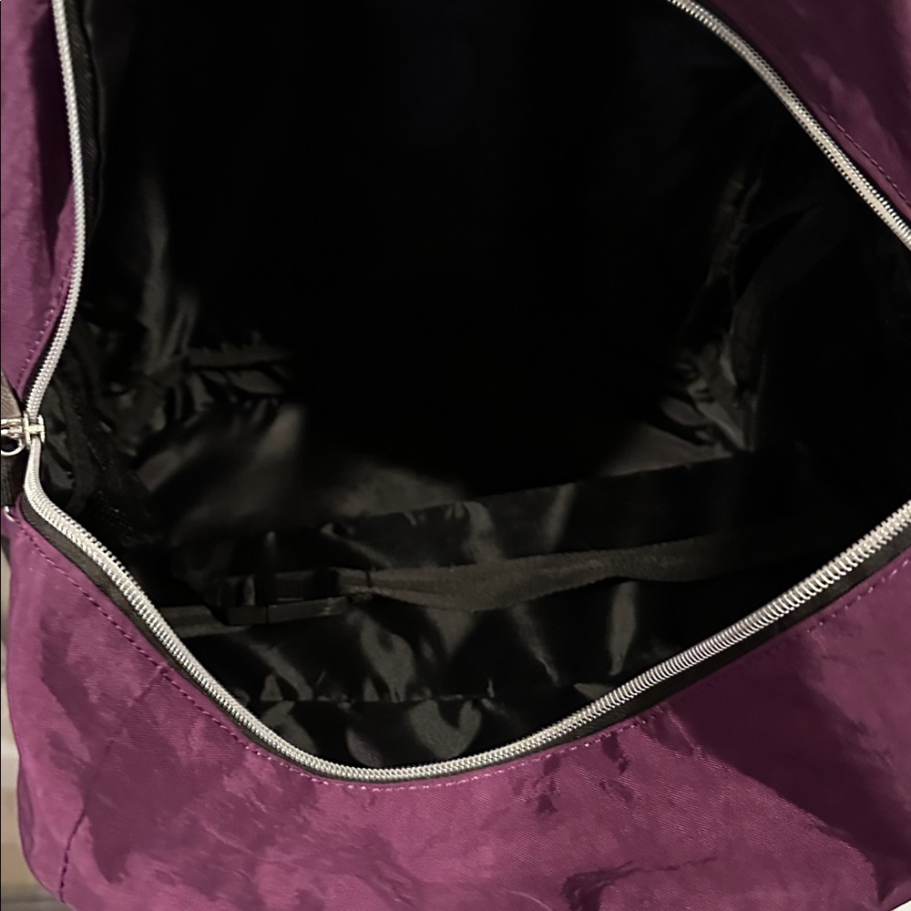Biaggi zipsak 22 inch foldable spinner duffle - Picture 7 of 7